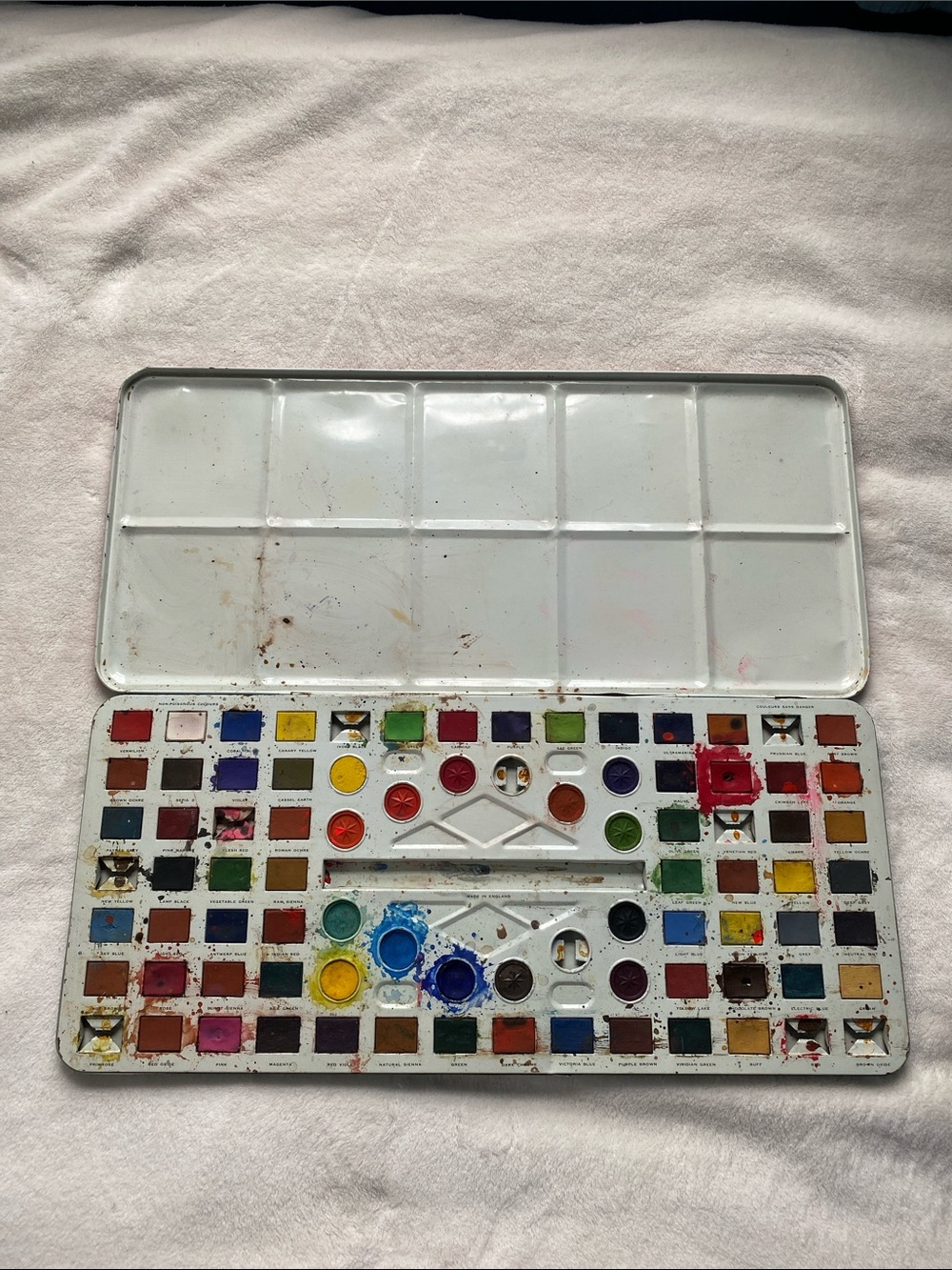 Vintage Alice in Wonderland Tin Watercolor Tray - Colorful Tea Party Artwork - Picture 2 of 10